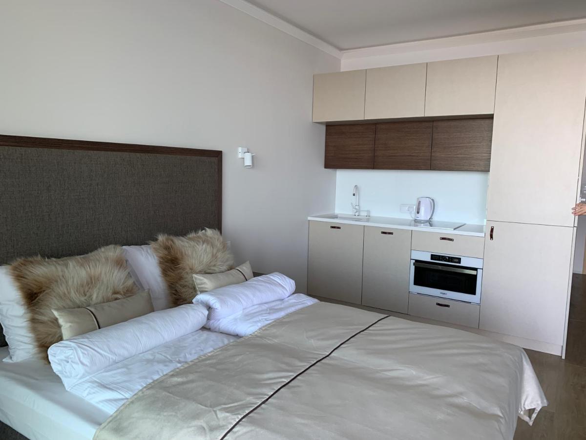 Seaside Park Apartamenty Prywatne Z Widokiem Na Morze โควอบเซก ภายนอก รูปภาพ